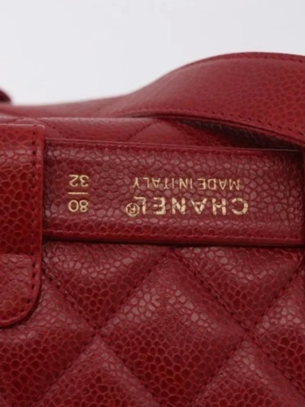 CHANEL Waist bag Grained Calf Skin Red Gold CC Auth 183792V